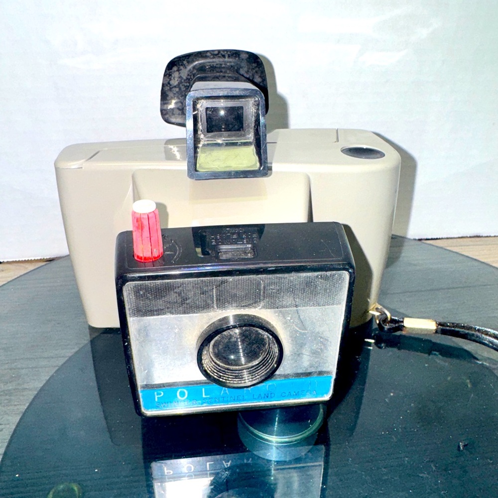 VINTAGE  POLAROID Swinger Sentinel Land Camera Model 15 Film Photography
